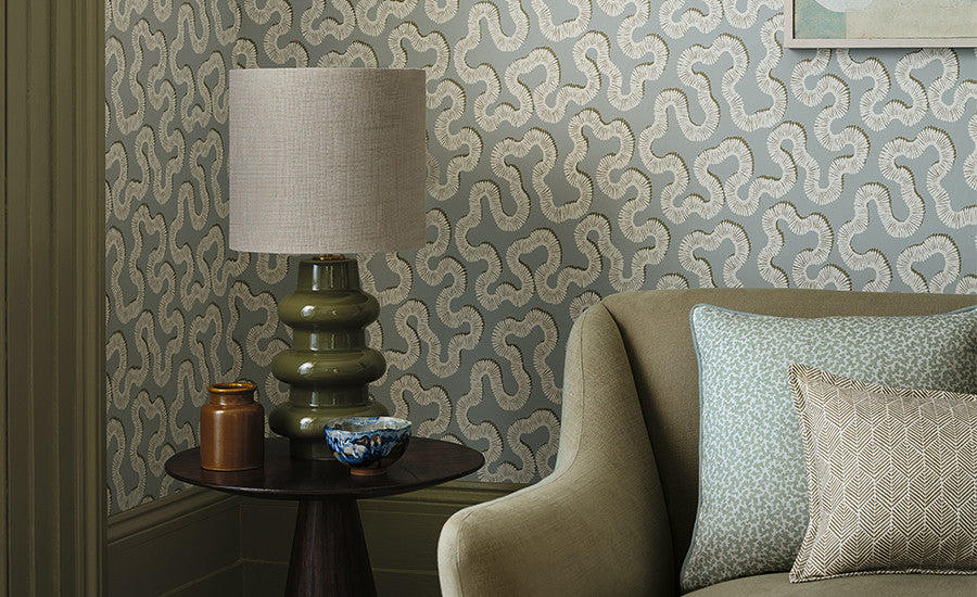 Pierre Frey Romo | Eleni Wallcovering – Almond — scenography