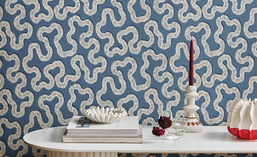 Pierre Frey Romo | Eleni Wallcovering – Almond — scenography