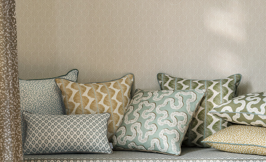 Pierre Frey Romo | Orsin Wallcovering – Chia — scenography