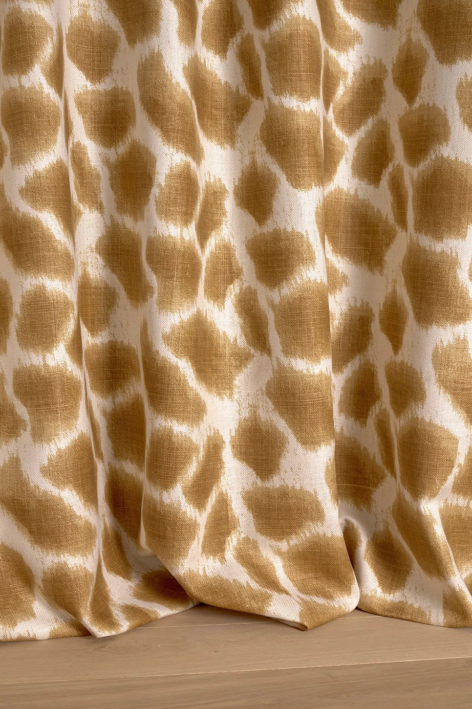 Pierre Frey Giraffe — scenography