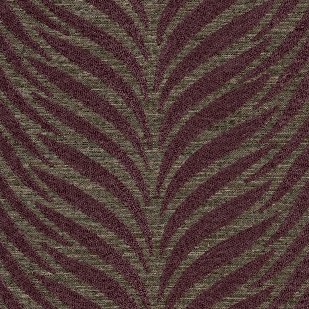 Casamance Ornementa wallcovering — Aubergine Ebene