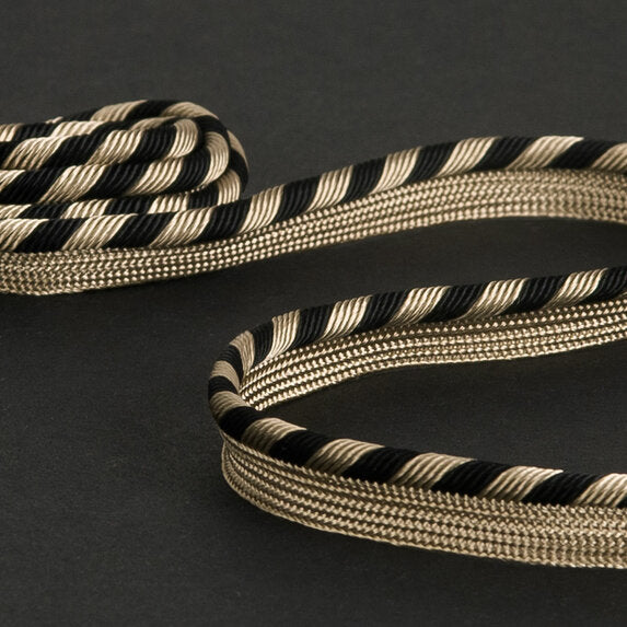 String - 895