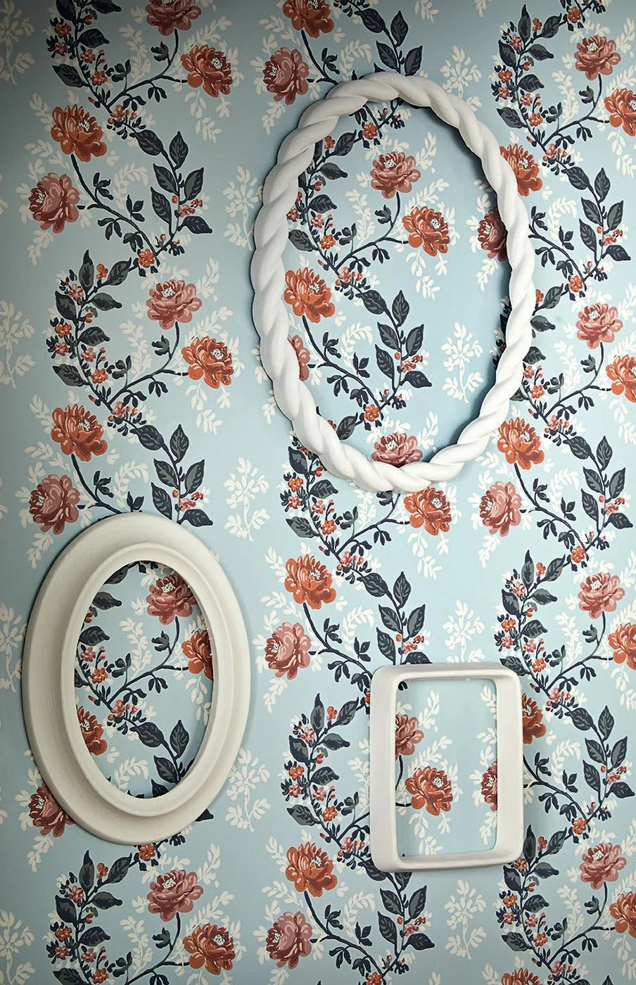 Pierre Frey Rosa — scenography