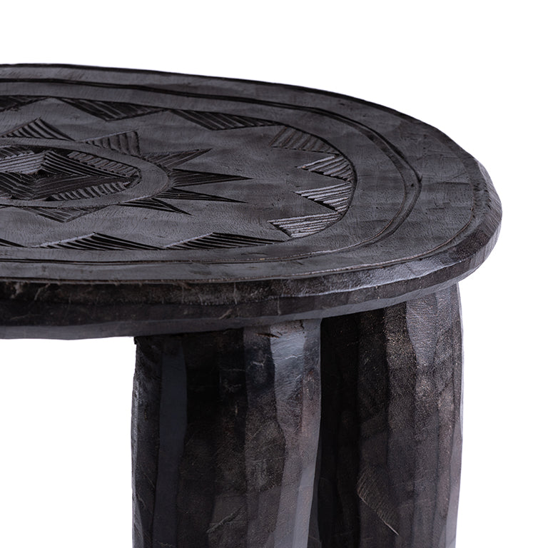 de Le Cuona | African Engraved Table XL No. 17 – Dark Brown