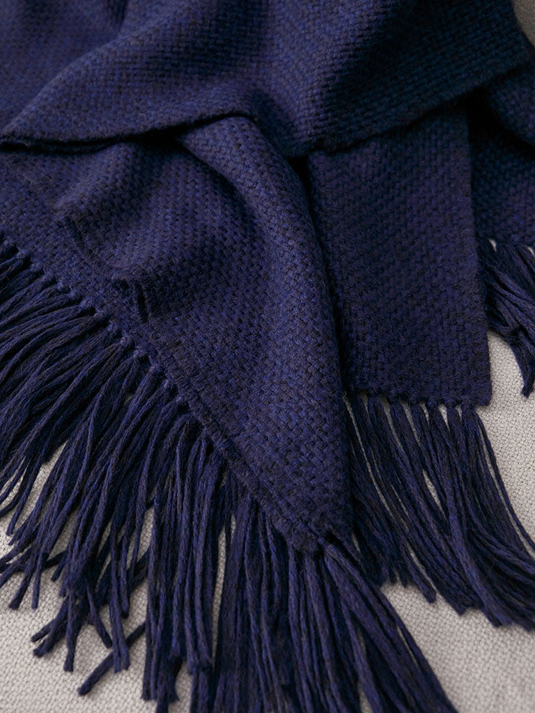 de Le Cuona | Baby Alpaca Throw – Cobalt