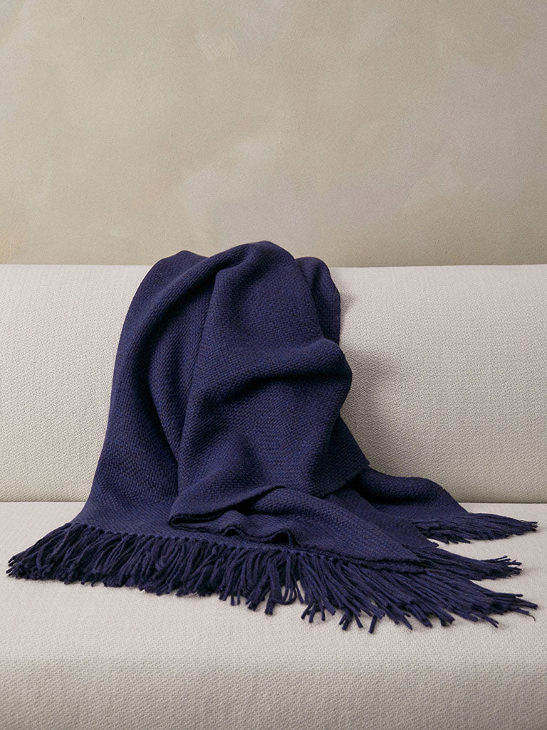 de Le Cuona | Baby Alpaca Throw – Cobalt