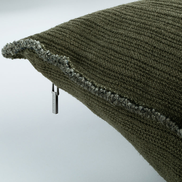 de Le Cuona | Bison Cushion with Fringe Detail – Wilderness