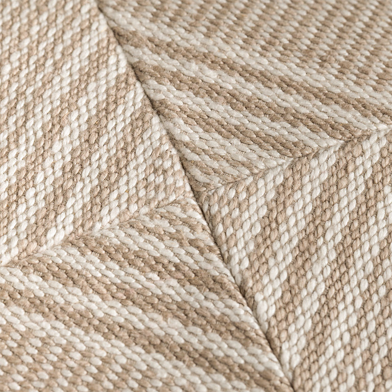de Le Cuona Cabana Stripe Panel Cushion