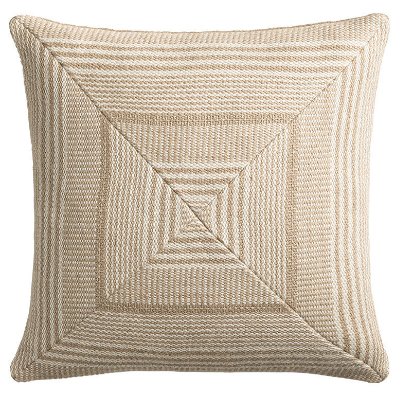 de Le Cuona Cabana Stripe Panel Cushion