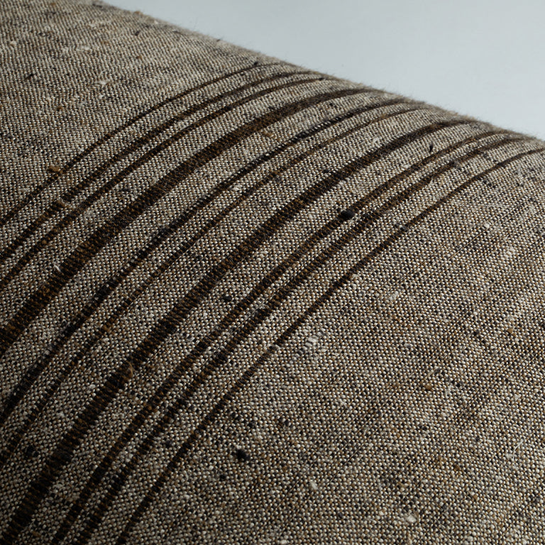 de Le Cuona | Cave Cloth Cushion with Vertical Detail – Storm