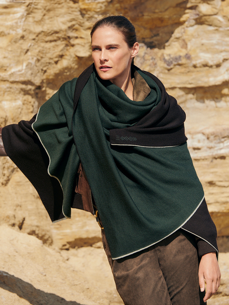 de Le Cuona | Classic Merino Wool Throw – Racing Green