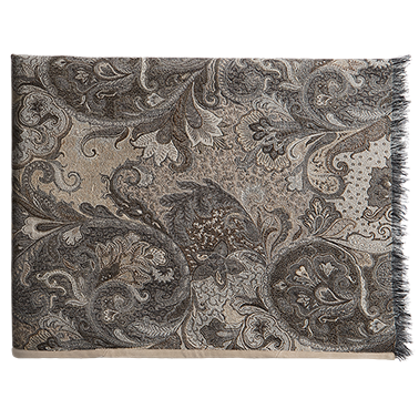 de Le Cuona | Elizabeth Throw with Fringe & Suede Edge – Cygnet