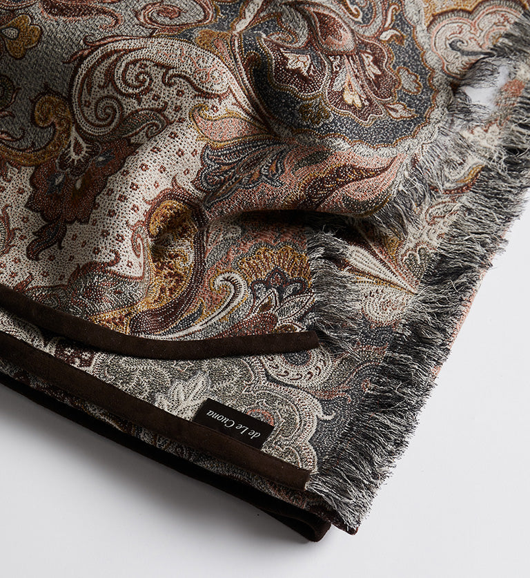 de Le Cuona | Elizabeth Throw with Fringe & Suede Edge – Pheasant