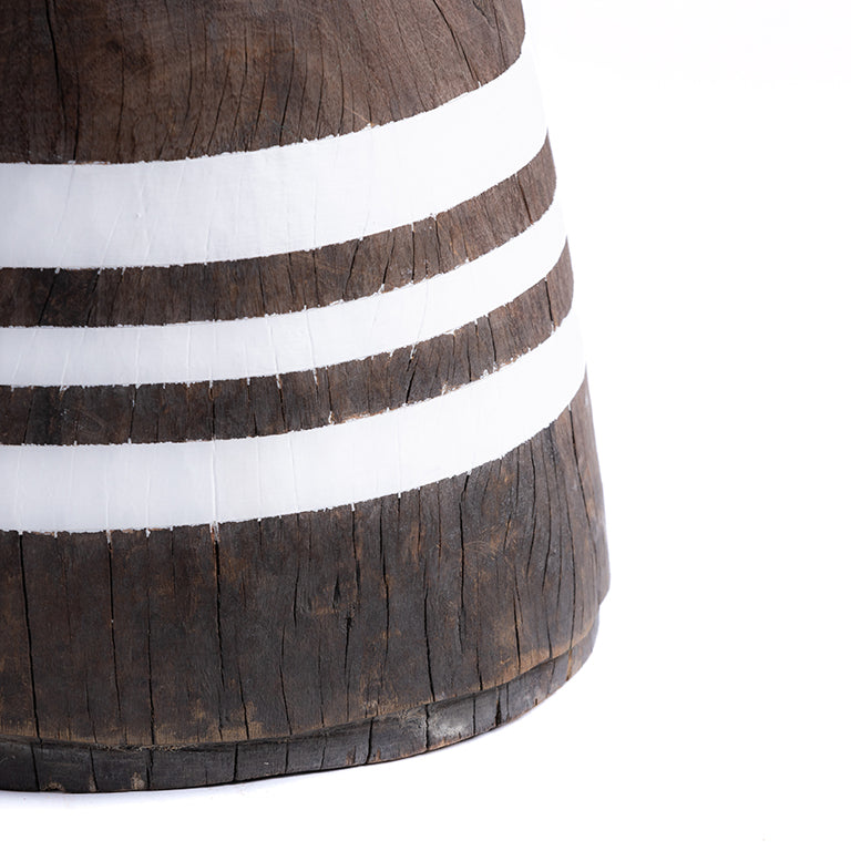 de Le Cuona | Engraved Mortar with Beaten Top and White Stripes No.37 – Brown