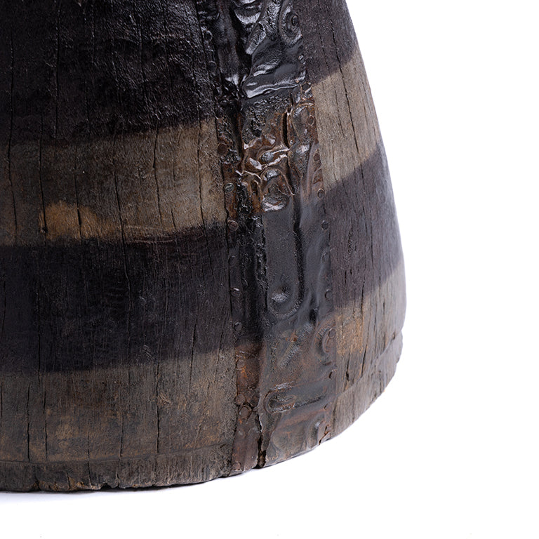 de Le Cuona | Engraved Mortar with Beaten Top and Stained Bands No.39 – Brown