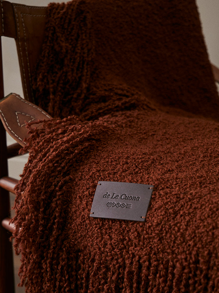 de Le Cuona | Handwoven Alpaca Blanket with Fringe – Rust