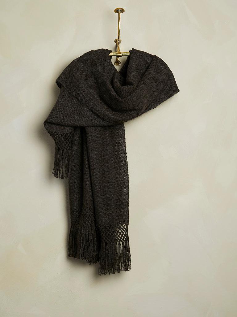 de Le Cuona | Handwoven Llama Throw – Natural Grey