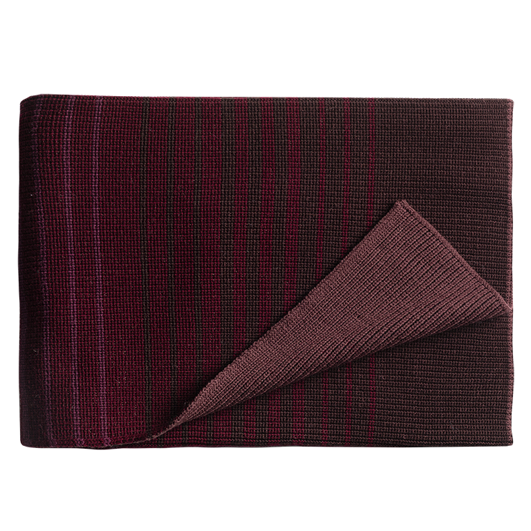 de Le Cuona | Knitted Wool Throw – Merlot