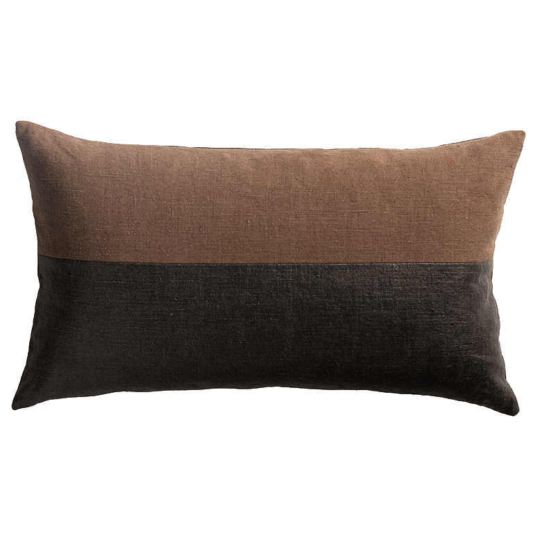 de Le Cuona | Mackintosh Cushion with Piped Detail – Anthracite