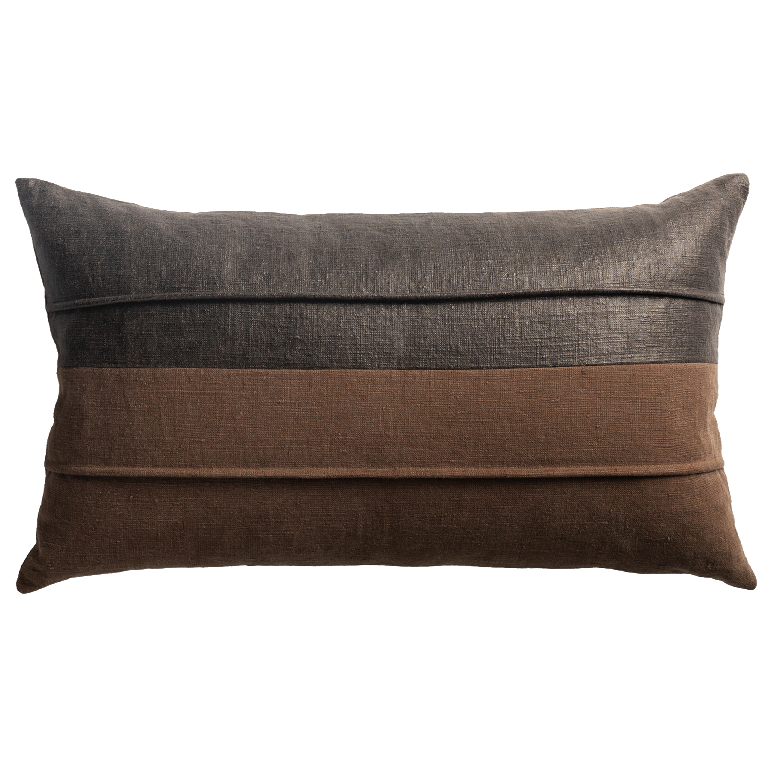 de Le Cuona | Mackintosh Cushion with Piped Detail – Anthracite