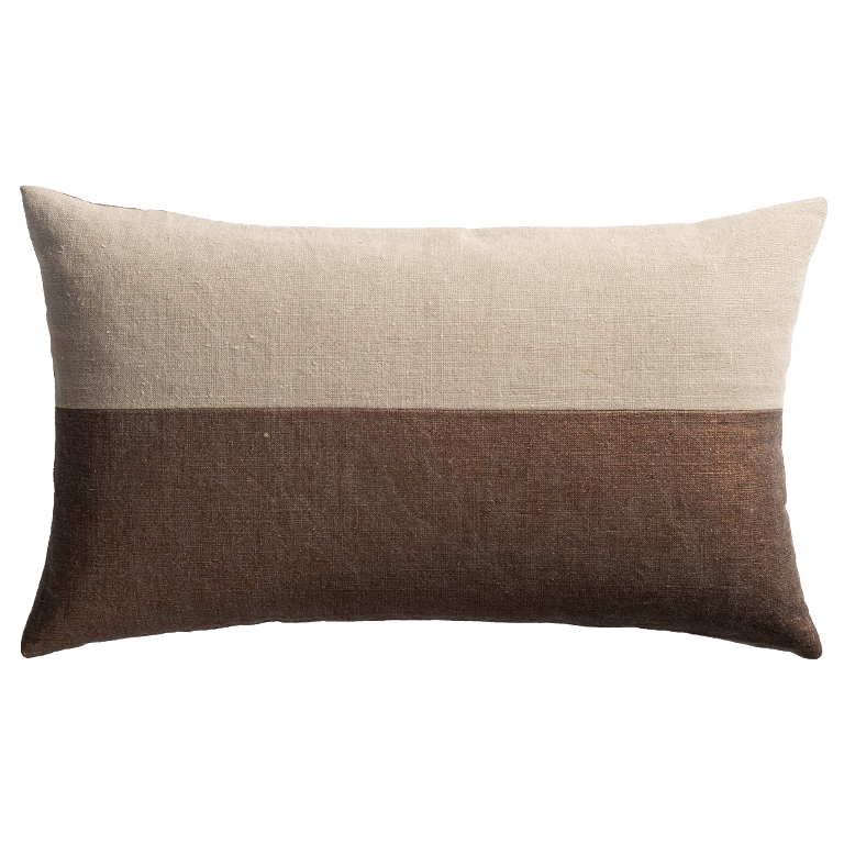 de Le Cuona | Mackintosh Cushion with Piped Detail – Copper