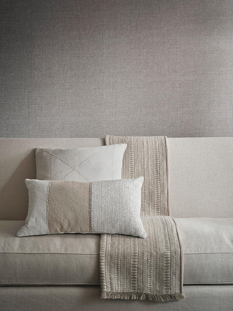 de Le Cuona | Assegai Throw with Fringe & Suede Edge – Stone