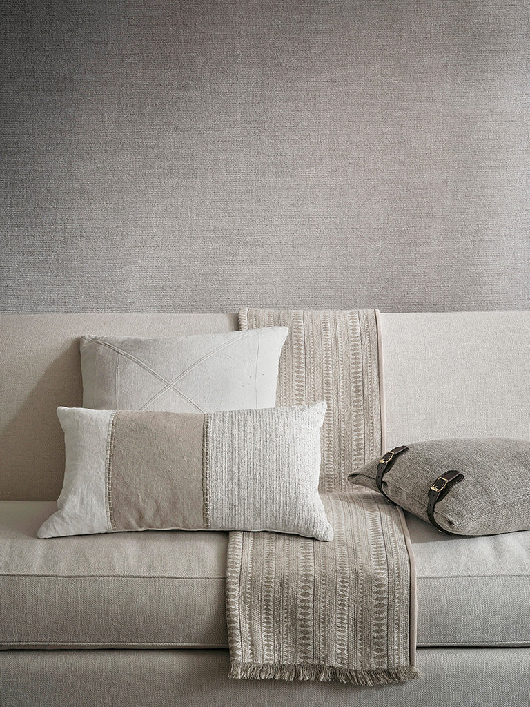 de Le Cuona | Painted Linen Panelled Cushion