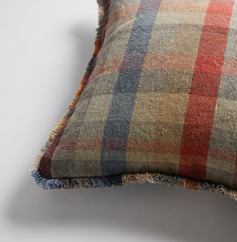 de Le Cuona | Ragamuffin Cushion with Fringe