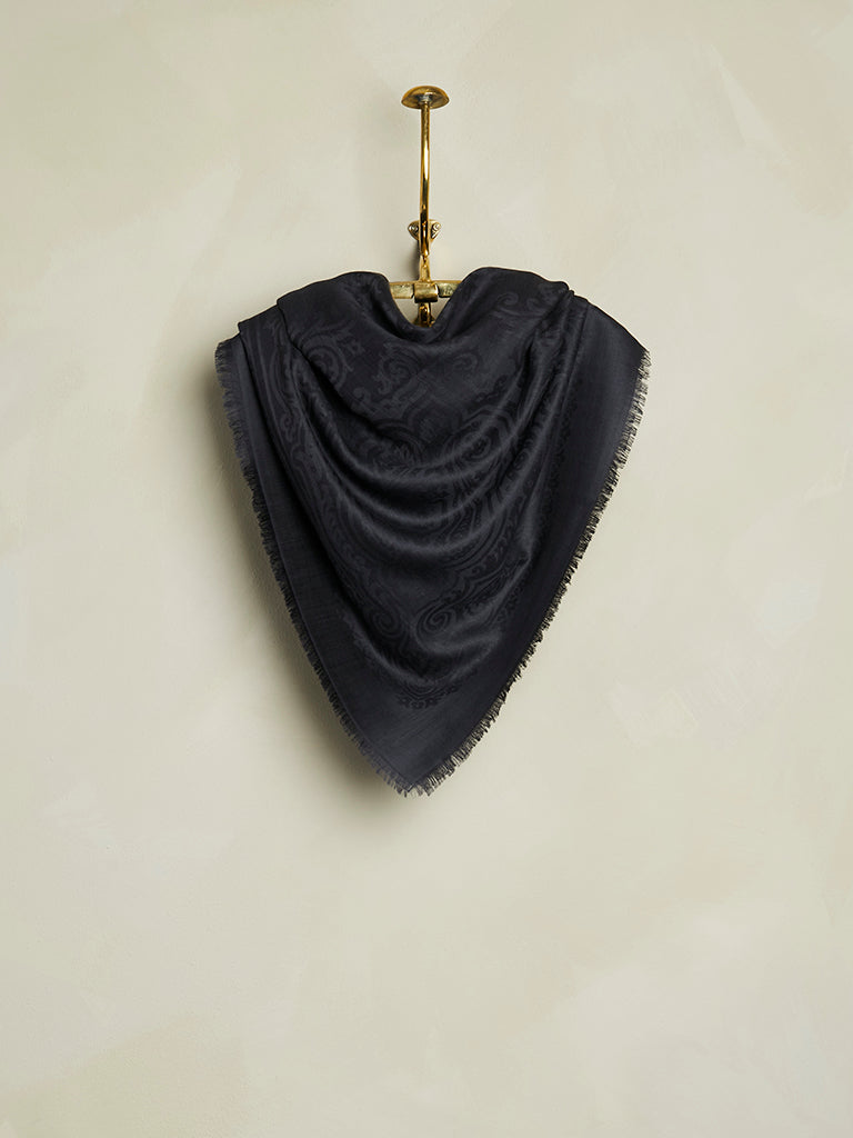 de Le Cuona | Silk & Alpaca Paisley Bandana – Prussian Blue