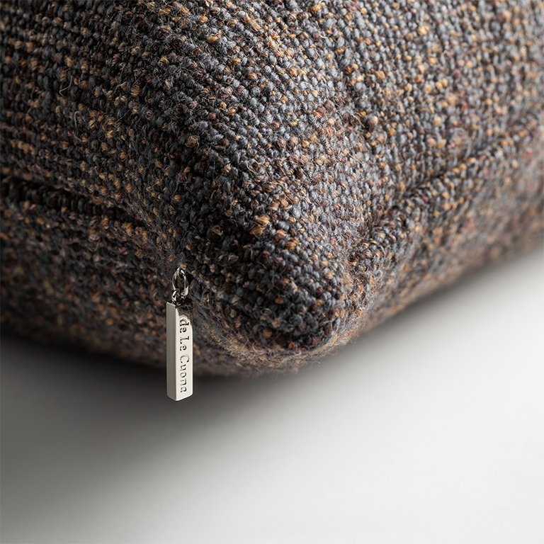 de Le Cuona | Strata Cushion with Fringe Detail – Granite