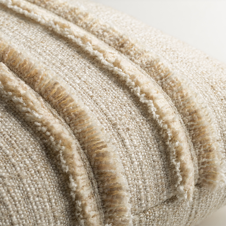 de Le Cuona | Strata Cushion with Fringe Detail – Pampas