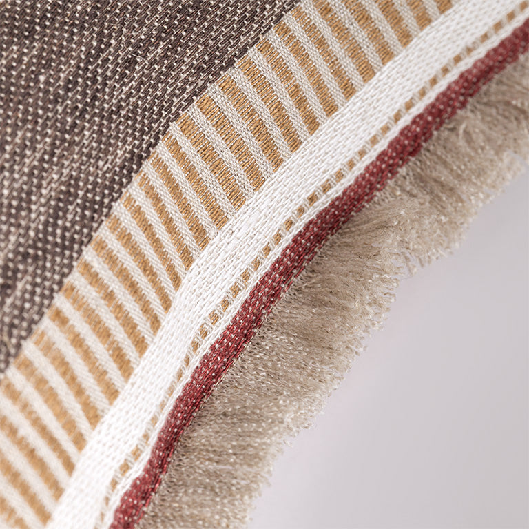 de Le Cuona Striped Linen Cushion – Berry
