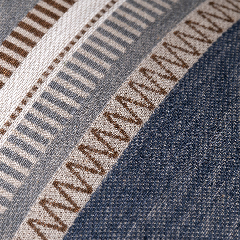 de Le Cuona Striped Linen Cushion – Juniper