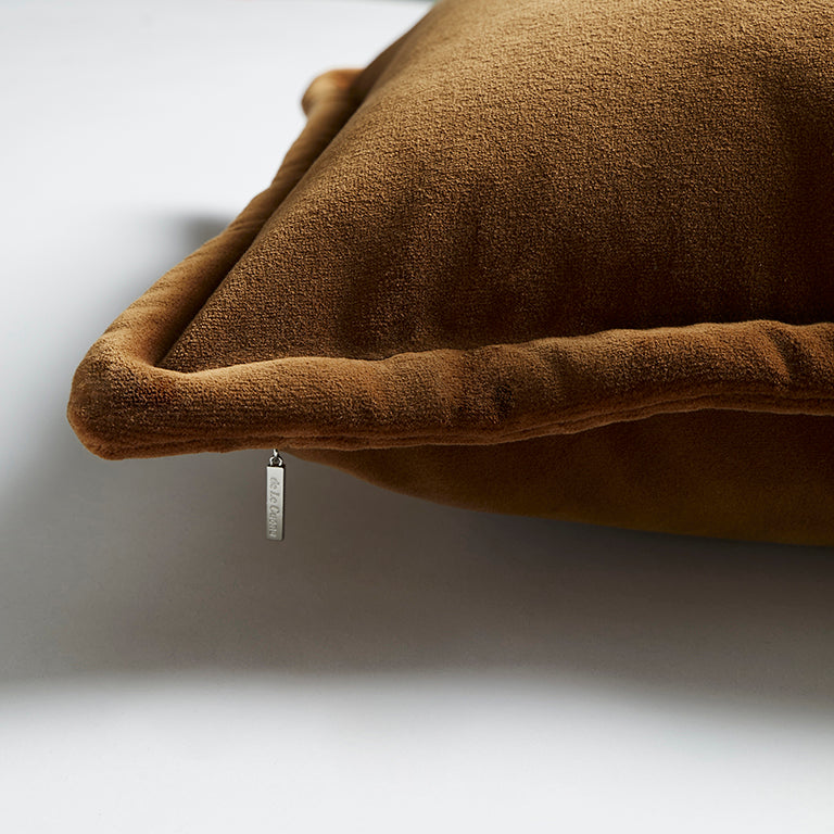 de Le Cuona | Vienna Sofa Cushion – Hula