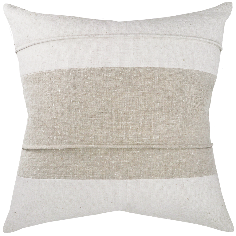 de Le Cuona | Vintage Cushion with Piped Detail – Canvas