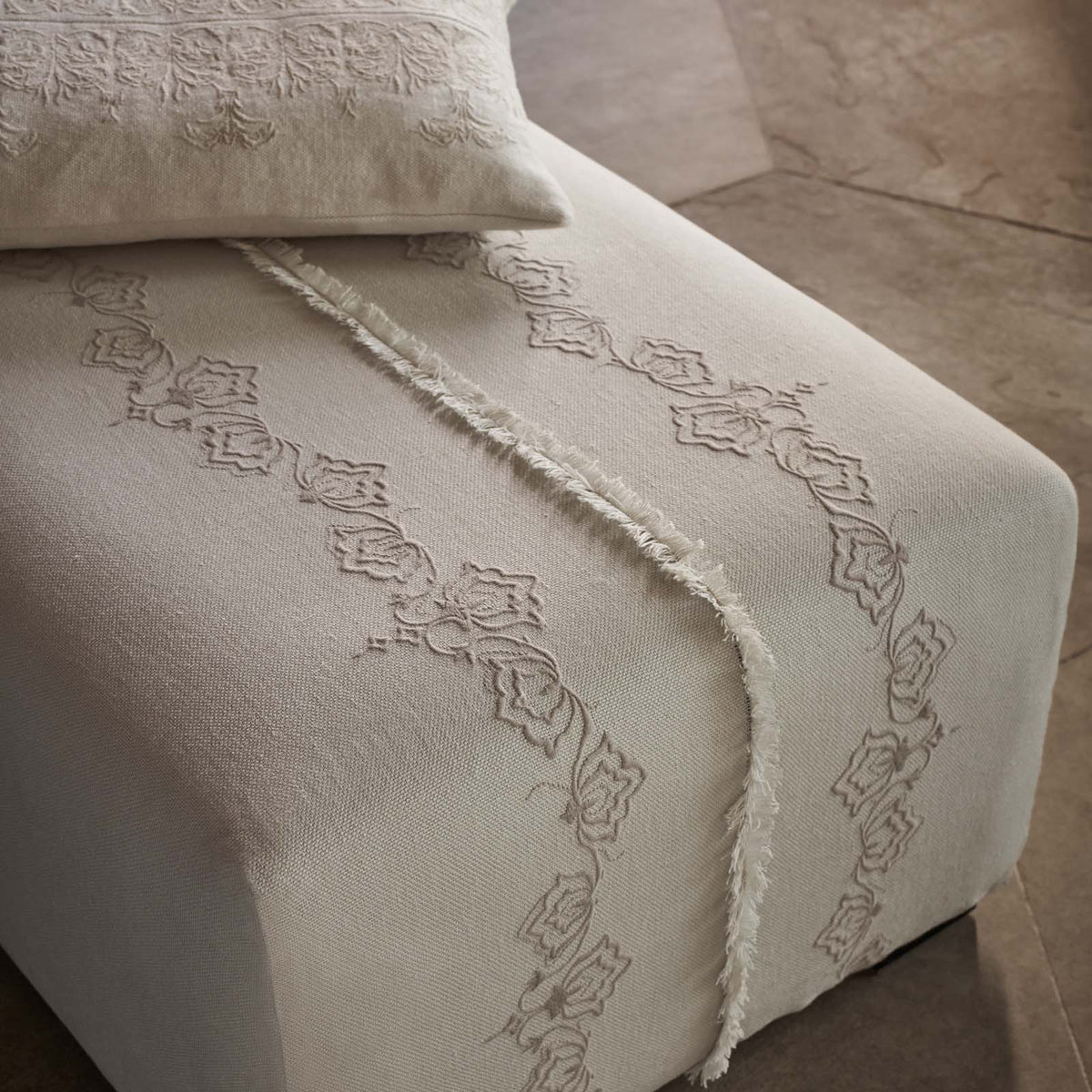 de Le Cuona Waterlily, room setting 1