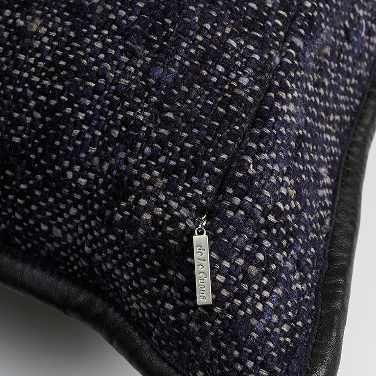 de Le Cuona | Wild Silk Cushion with Leather Trim – Navy
