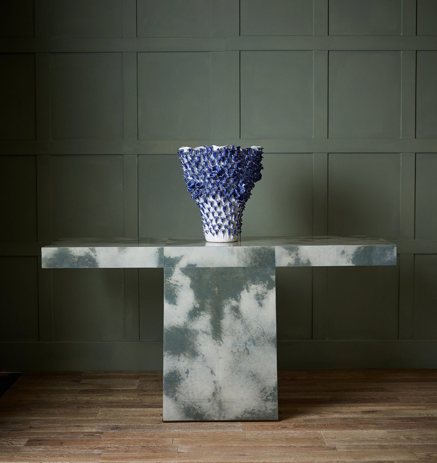Julian Chichester | T Console