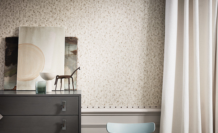 Pierre Frey Romo | Kauri Wallcovering – Quartzite — scenography