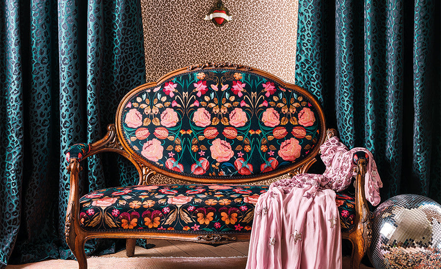 Pierre Frey Romo | Trixie – Sienna — scenography