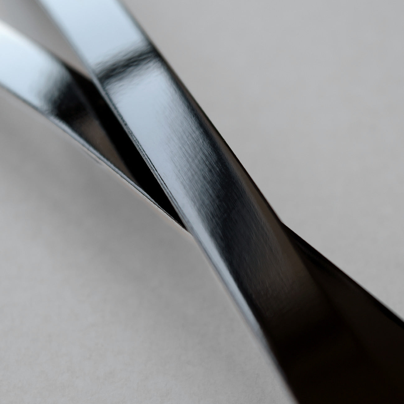 Elitis | Profilé aluminium Brillant Noir - 80 - Aluminium brillant Noir (bobine 20m / roll 20m)
