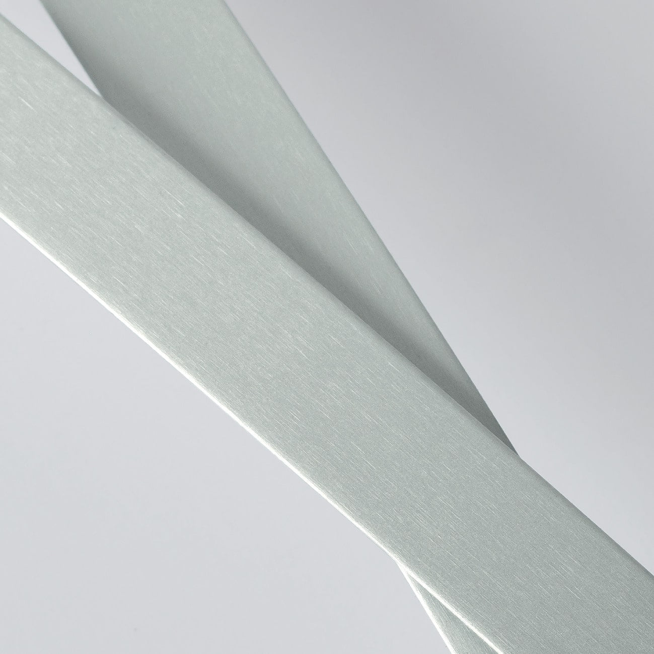 Elitis | Profilé aluminium Brosse Argent 20m PR 103 92 01 - 92 - Aluminium satiné Argent (bobine 20m / roll 20m)
