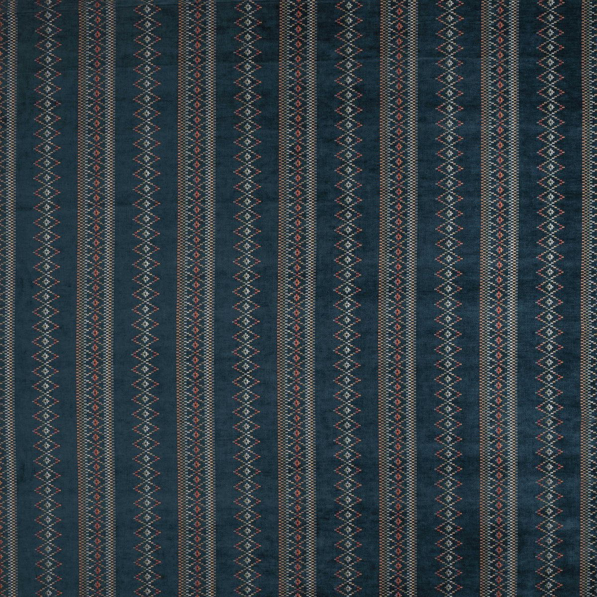 Nina Campbell | Turfan fabric - NCF4443-04