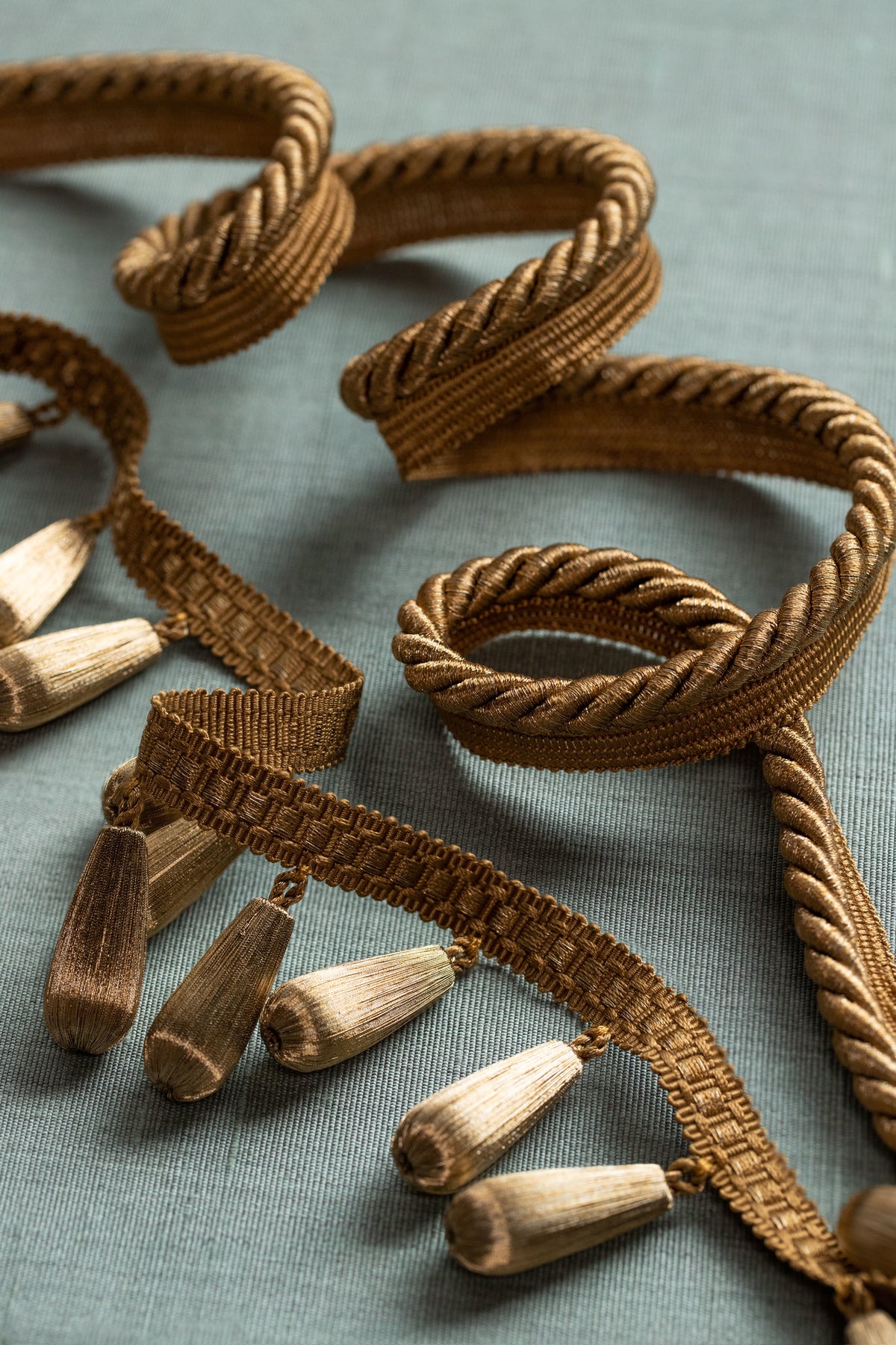 Samuel and Sons Oberon Teardrop Fringe — scenography