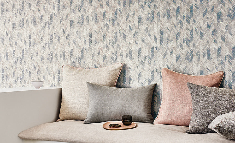 Pierre Frey Romo | Delphie Wallcovering – Opal — scenography