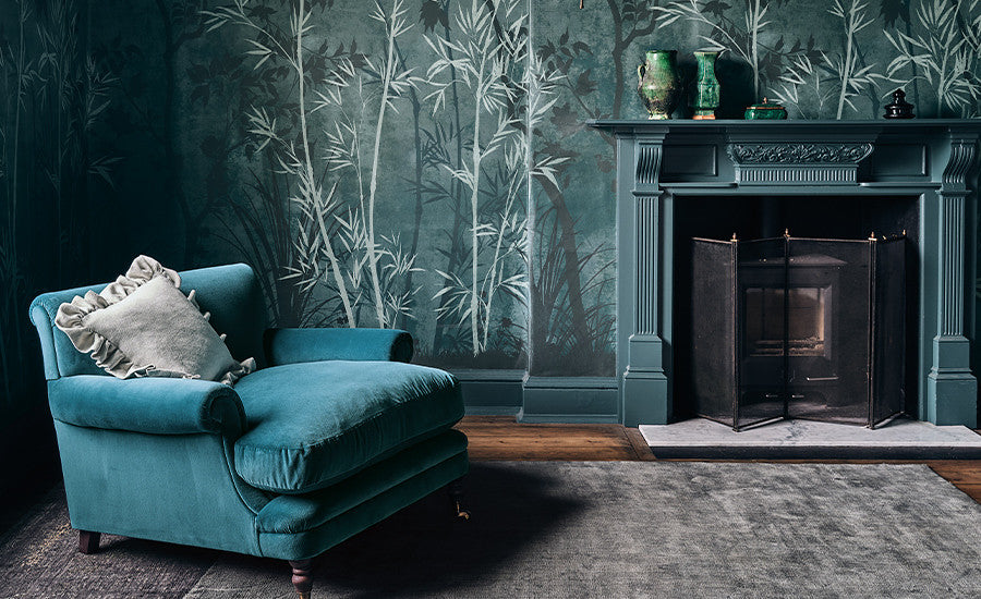 Pierre Frey Romo | Chiraco Wallcovering – Tamarind — scenography