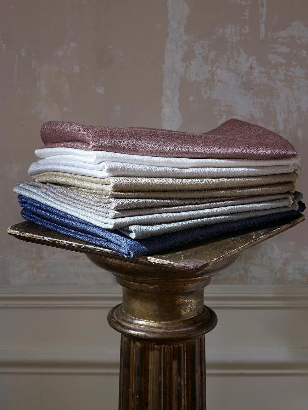Pierre Frey Alisea — scenography