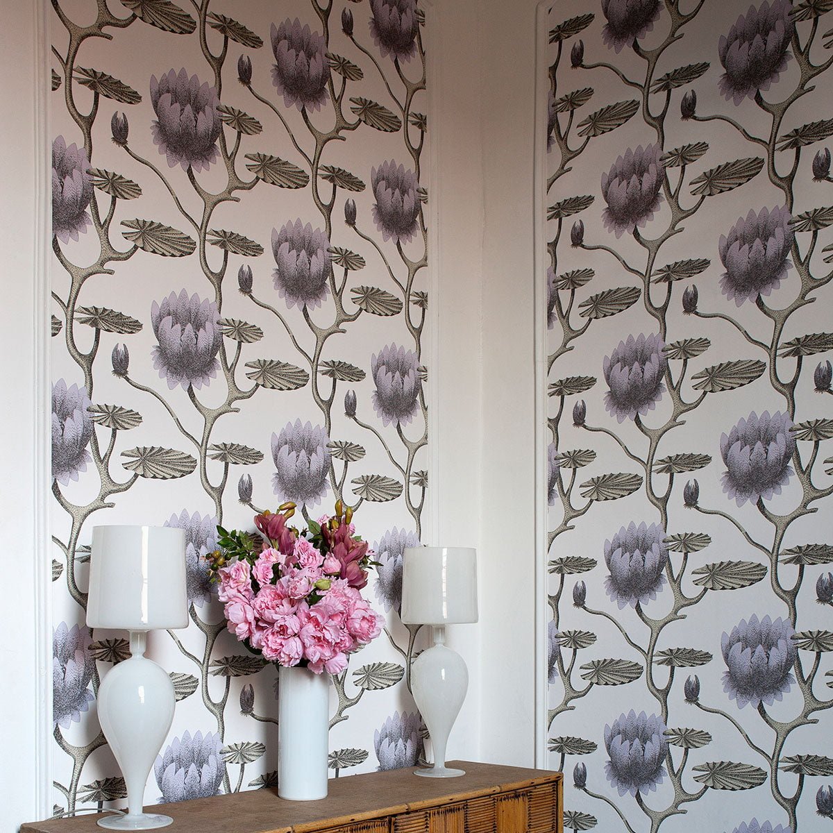 Cole & Son Summer Lily - interior