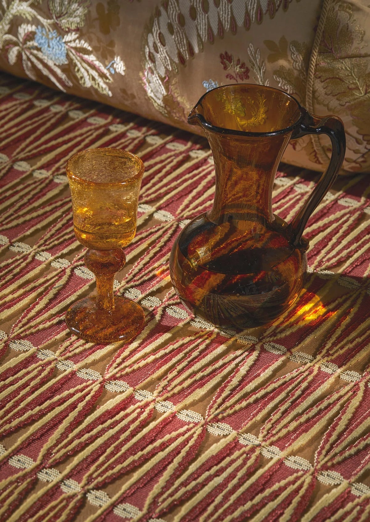 Pierre Frey Vesuvio — scenography