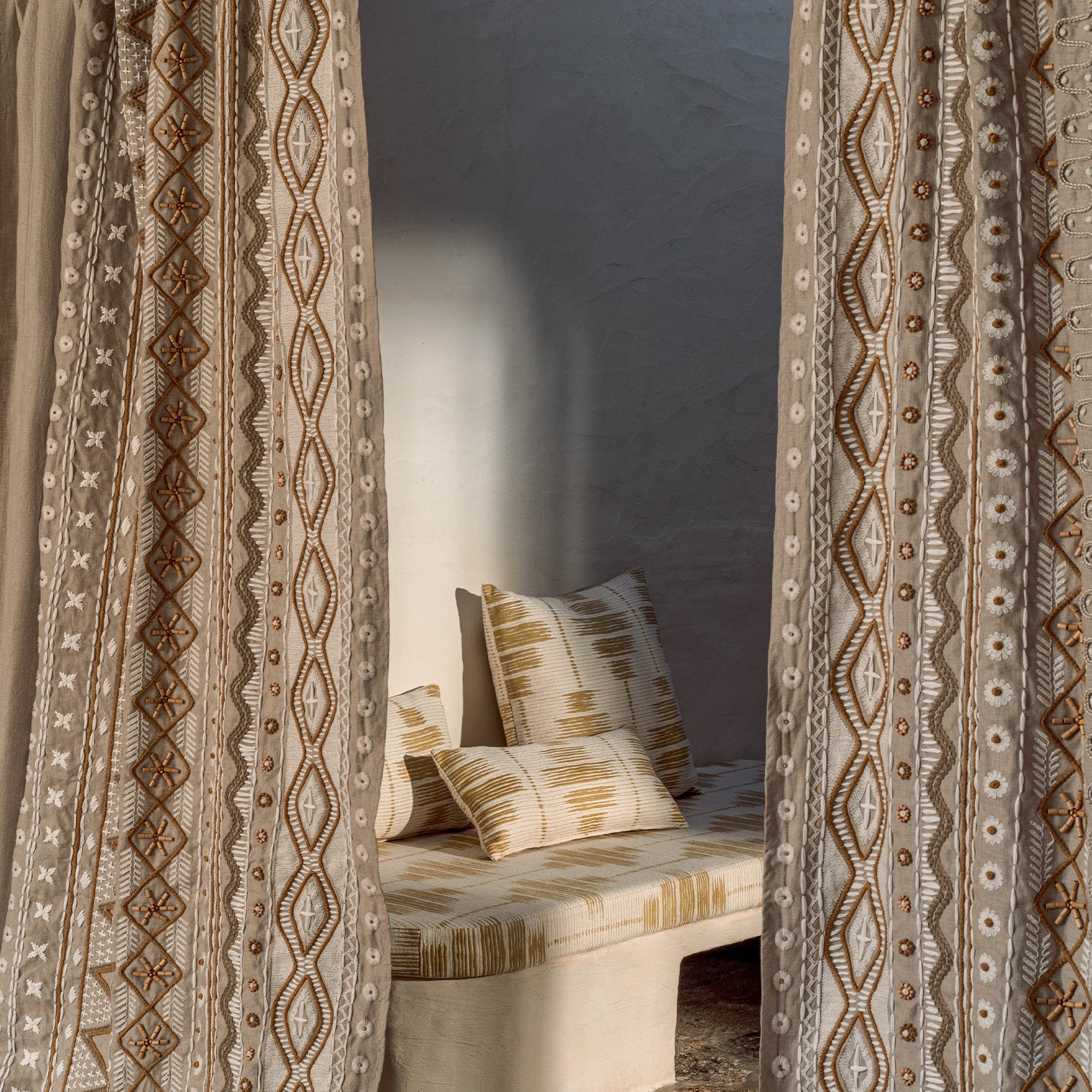 Elitis | Menorca - room scene